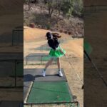 番組収録前の練習🔥#shorts #golfgirl #ゴルフ女子 #ゴルフ #瀬戸晴加 #ゴルフスイング #golfstyle #golfswing